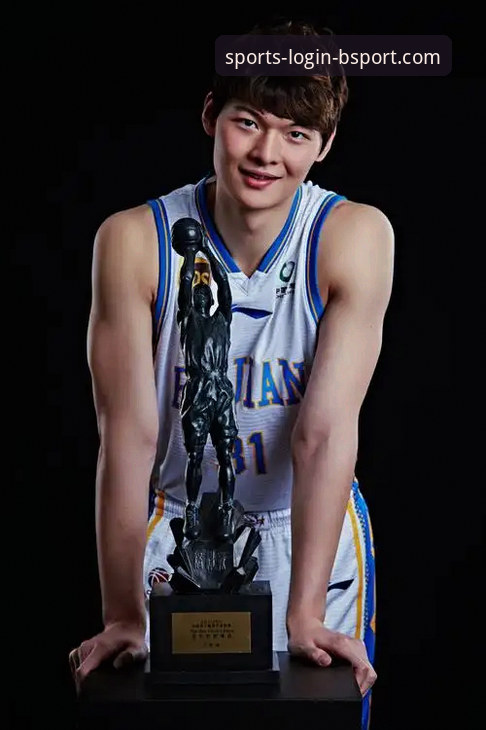 BSport客服联系方式安装失败 王哲林14年首冠vs两届MVP:在BSport体育平台见证老兵终极证明